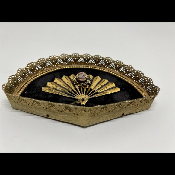 Vintage cameo decor fans - Picture 4 of 9